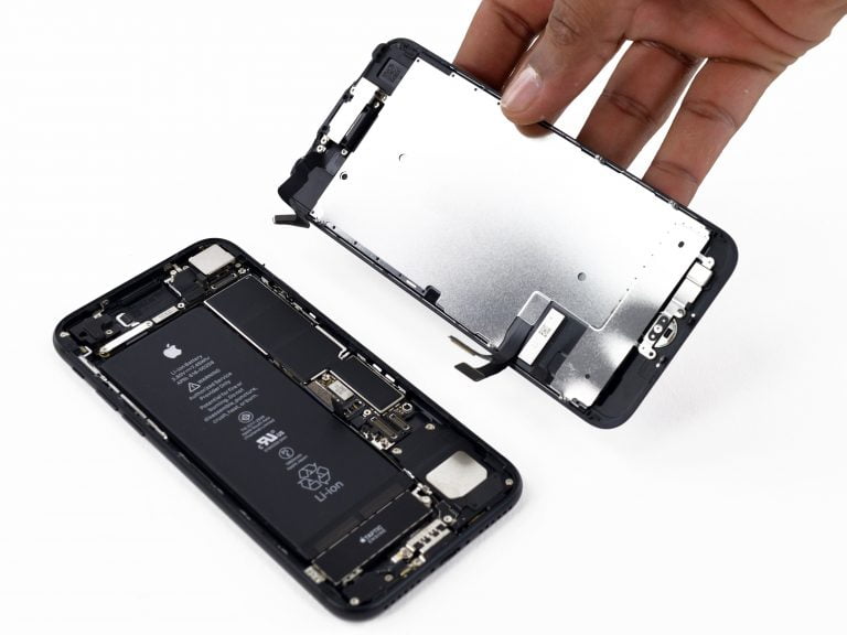 inlocuire display iphone 7