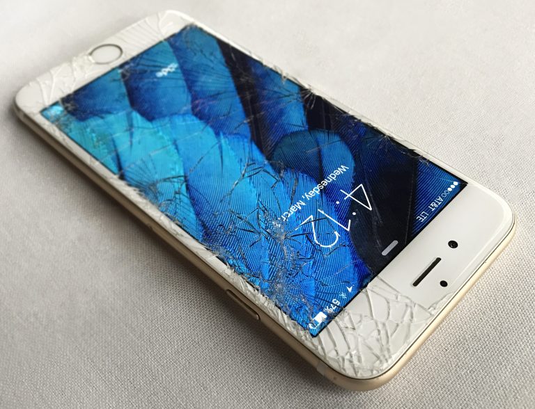inlocuire sticla iphone 7