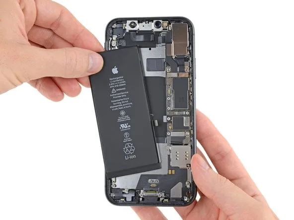 schimbare baterie iphone 11