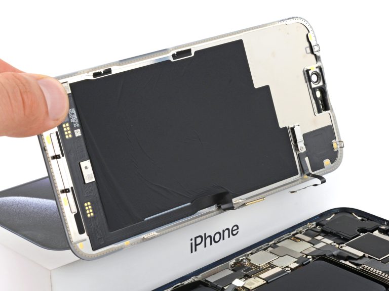 inlocuire schimbare display iphone 15 pro max