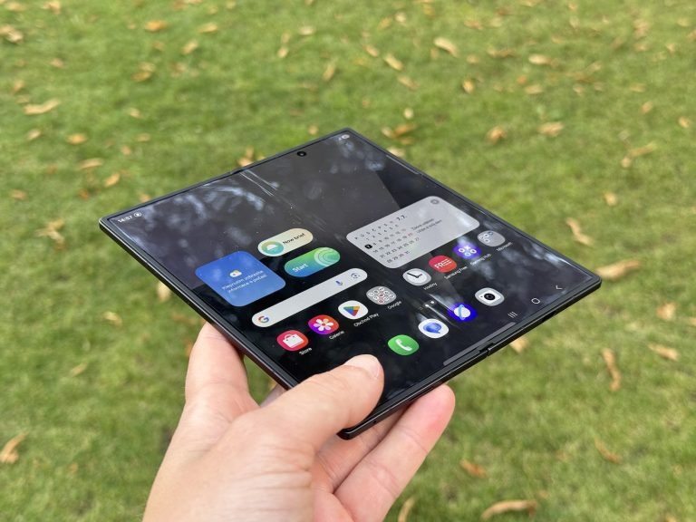 display z galaxy fold 7